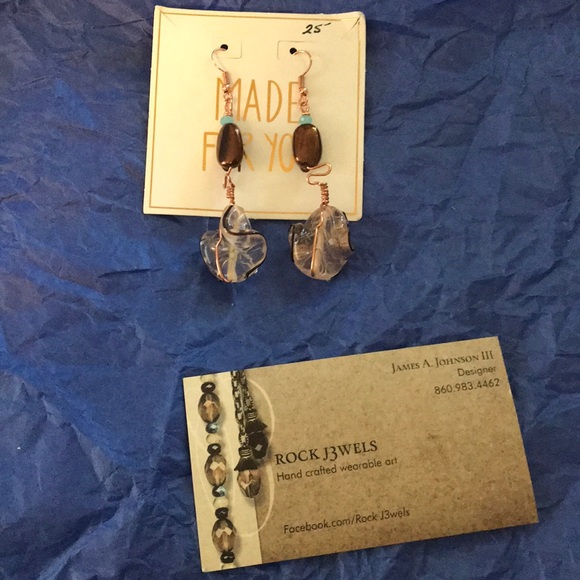 Hand crafted earrings - Picture 2 of 3